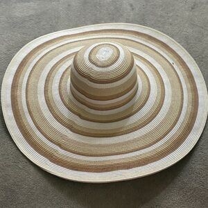 San Diego Hat Company Tan and Cream Sun Hat